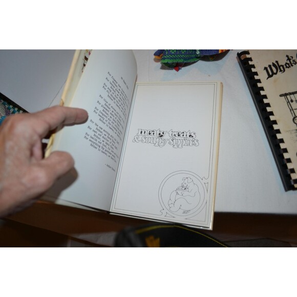 Vintage Cookbooks Southern Hospitality Fun Trio - Picture 2 of 9